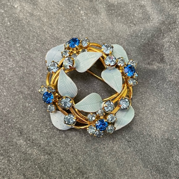 Vintage Blue Crystal Rhinestone Brooch - Picture 1 of 5